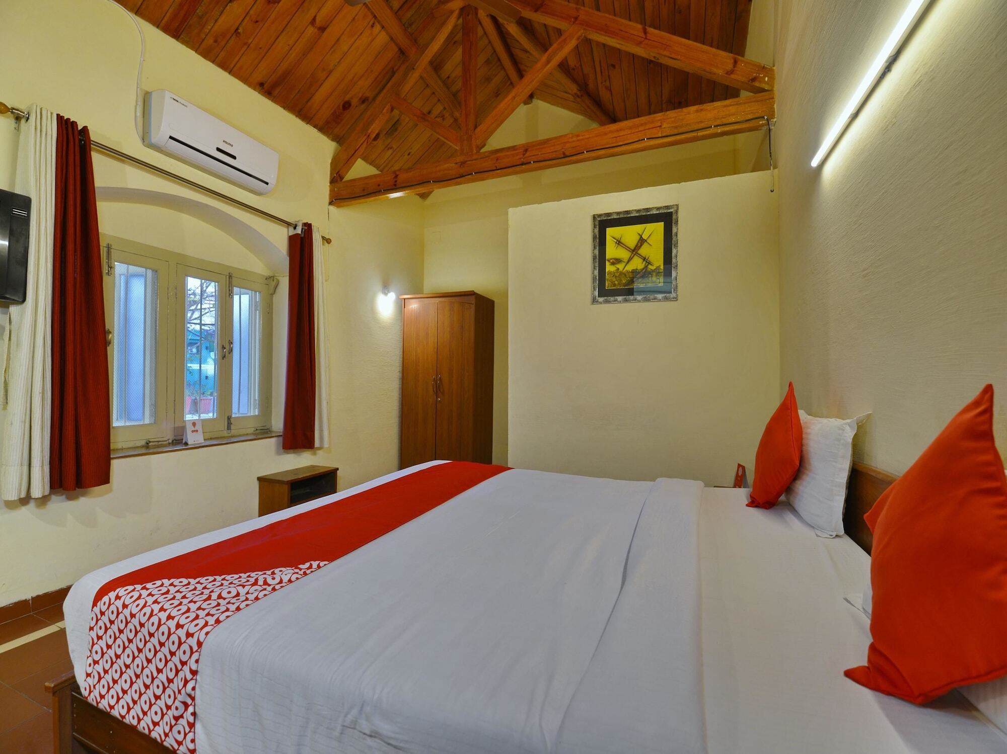Oyo 12402 Mushkil Aasan Hotel Mount Abu Exterior photo